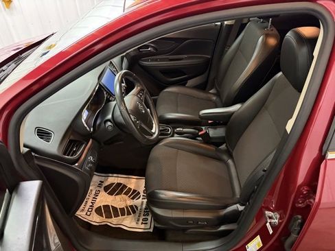 Used 2019 Buick Encore Preferred image 24