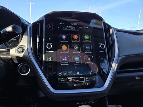 Used 2024 Subaru Crosstrek 2.0i Premium image 8