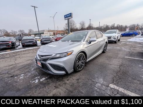 Used 2023 Toyota Camry SE w/ Cold Weather Package image 3