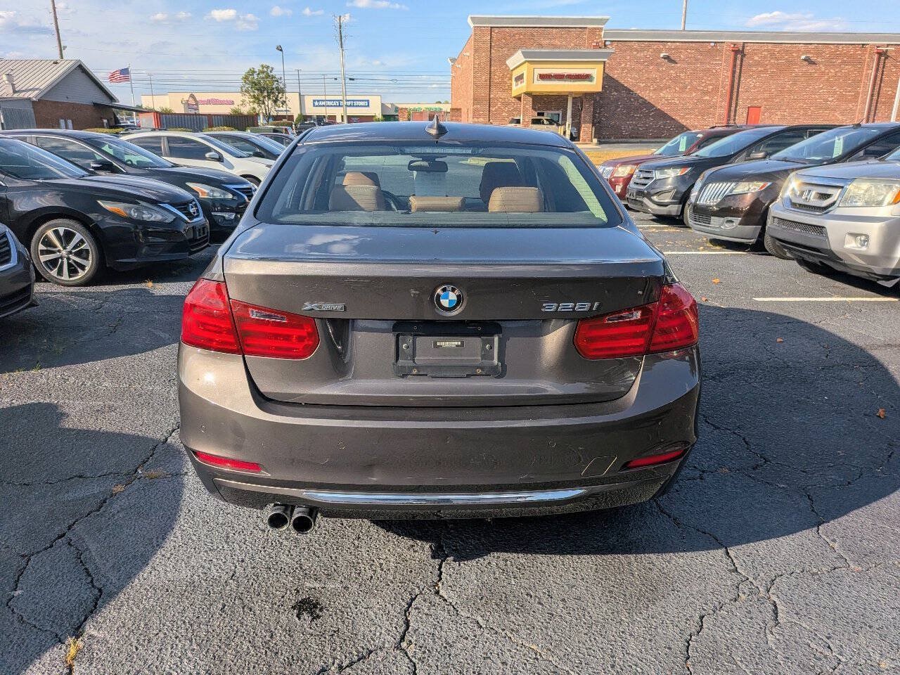 Used 2013 BMW 328i xDrive Sedan AWD/4WD image 17