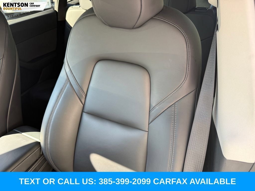 Used 2022 Tesla Model Y Long Range AWD/4WD image 27