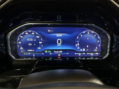 Used 2022 Chevrolet Silverado 1500 LT Trail Boss w/ LT Trail Boss Premium Package image 12