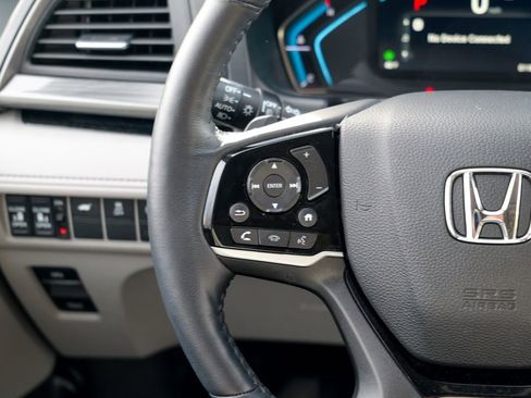 Used 2024 Honda Odyssey Elite image 47