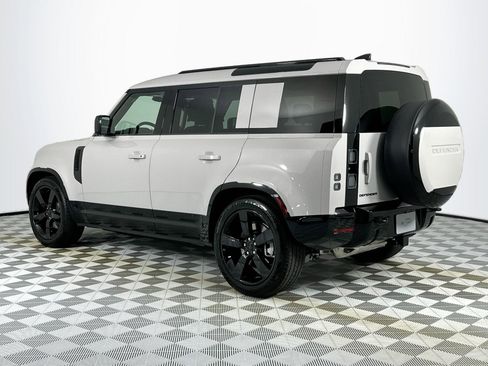 Used 2026 Land Rover Defender 110 X-Dynamic SE AWD/4WD image 7