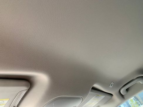 Used 2023 Jeep Renegade Trailhawk image 23