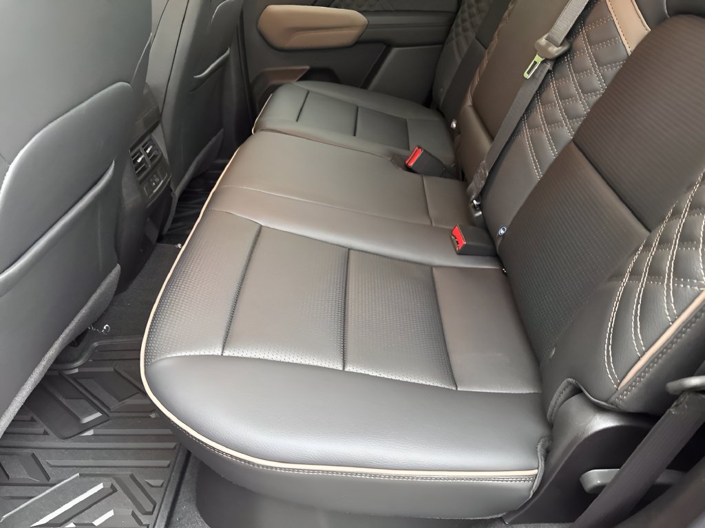 New 2026 GMC Canyon Denali AWD/4WD image 24