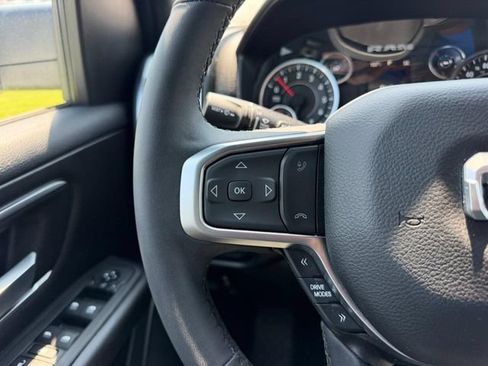 Used 2025 RAM 1500 Big Horn AWD/4WD image 10