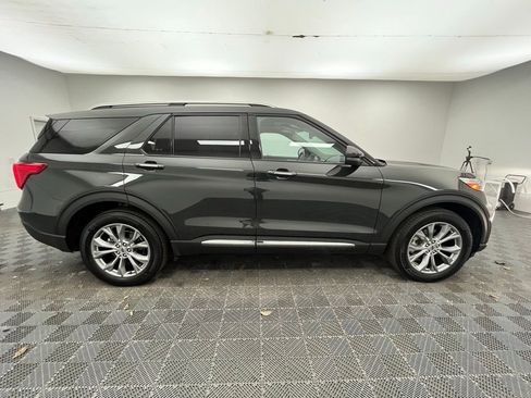 Certified 2023 Ford Explorer Limited w/ Equipment Group 301A image 8