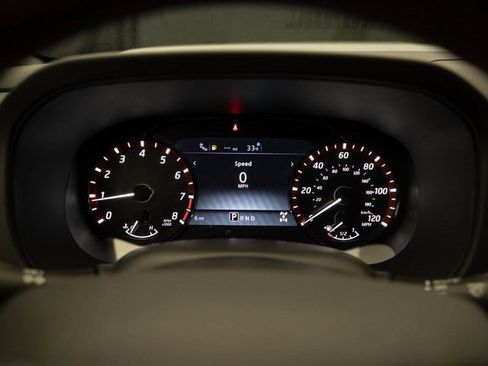 Used 2025 Nissan Frontier PRO-4X w/ Pro Convenience Package image 33