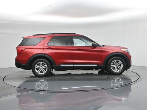 Certified 2023 Ford Explorer XLT w/ Equipment Group 202A image 28