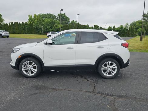 Used 2022 Buick Encore GX Preferred w/ Cold Weather Comfort Package AWD/4WD image 8
