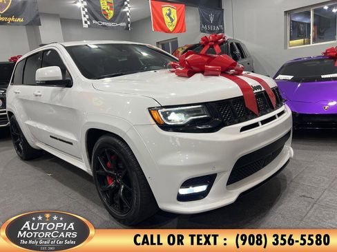 Used 2021 Jeep Grand Cherokee SRT image 37