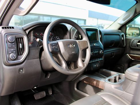 Used 2021 Chevrolet Silverado 1500 Custom Trail Boss image 22