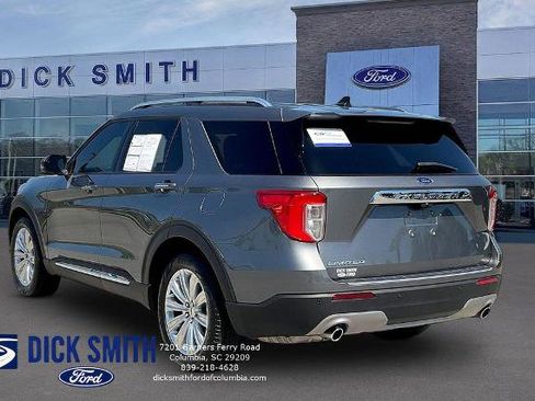 Certified 2022 Ford Explorer Limited w/ Limited Technology Package RWD image 4