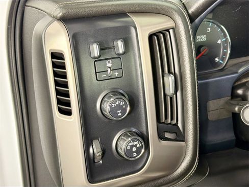 Used 2019 GMC Sierra 3500 Denali image 10
