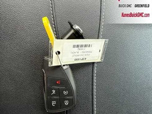 Used 2024 Chevrolet Traverse LT AWD/4WD image 23