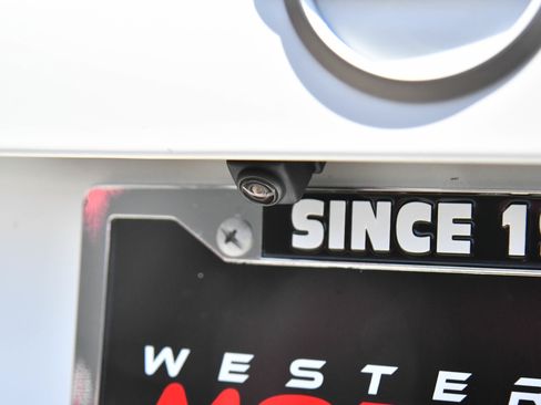 Used 2025 Nissan Sentra SV FWD image 34