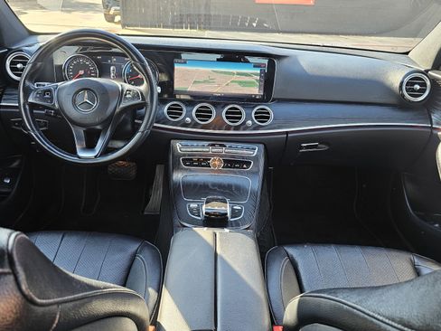 Used 2018 Mercedes-Benz E 300 w/ Premium 1 Package image 28