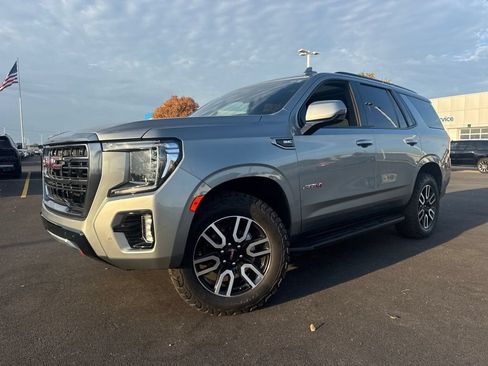 Used 2024 GMC Yukon AT4 w/ Technology Package AWD/4WD image 1