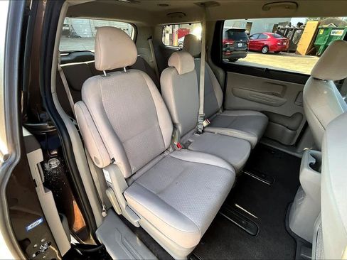 Used 2016 Kia Sedona LX w/ Option Group 020 image 16