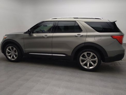 Used 2020 Ford Explorer Platinum w/ Premium Technology Package AWD/4WD image 3