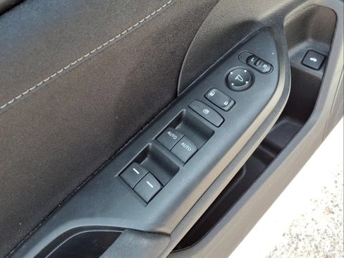 Used 2019 Honda Insight EX image 16