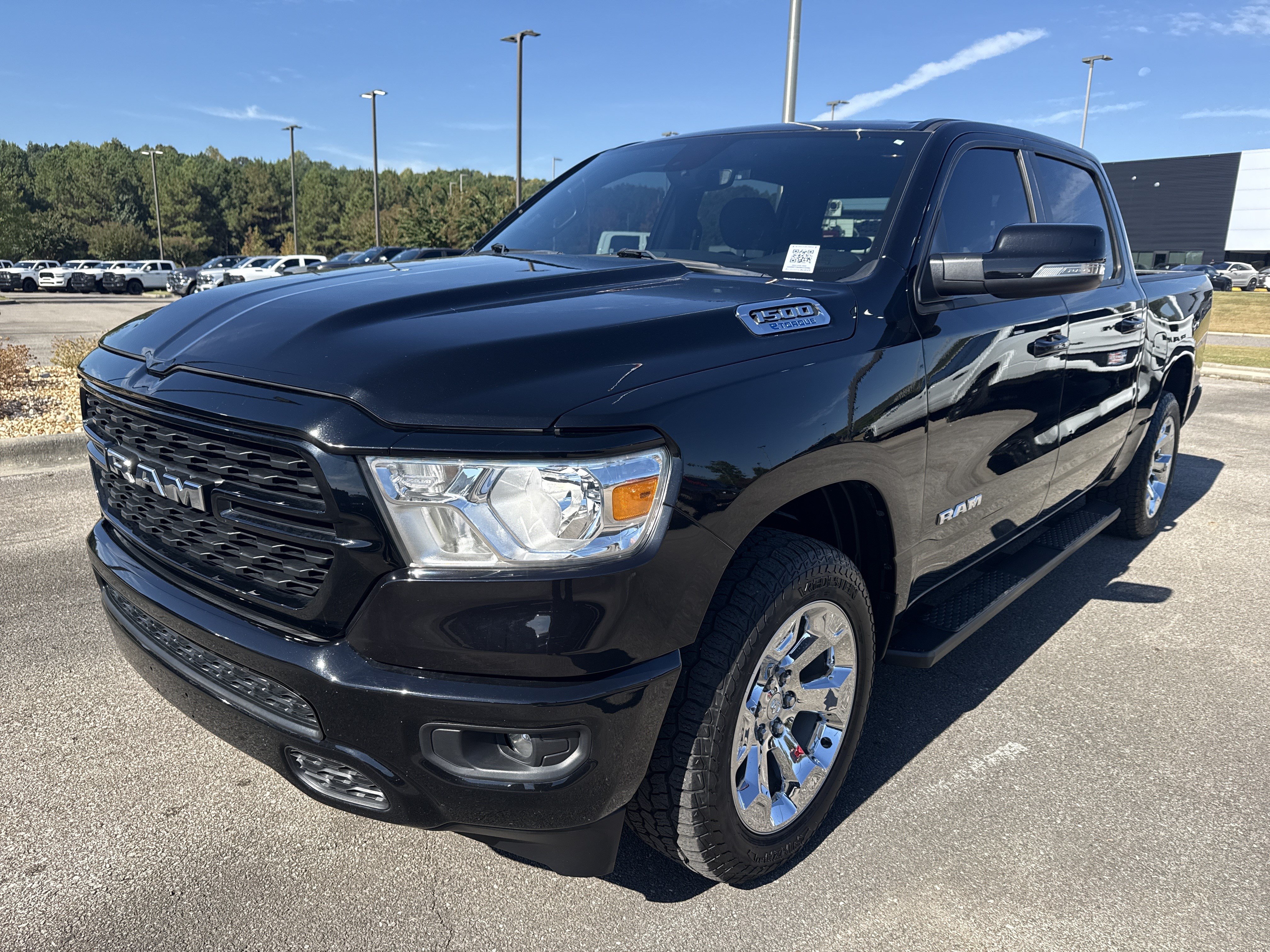 Used 2022 RAM 1500 Big Horn AWD/4WD image 3