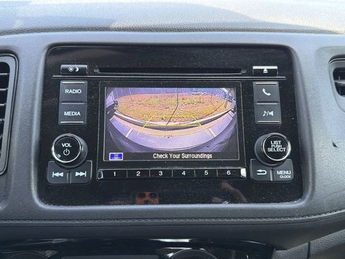 Used 2021 Honda HR-V LX image 11