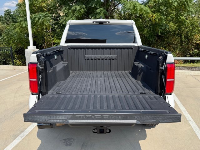 Used 2024 Toyota Tacoma TRD Sport AWD/4WD image 28