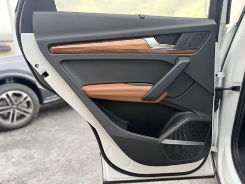 Certified 2023 Audi Q5 e Premium Plus w/ Premium Plus Package image 14