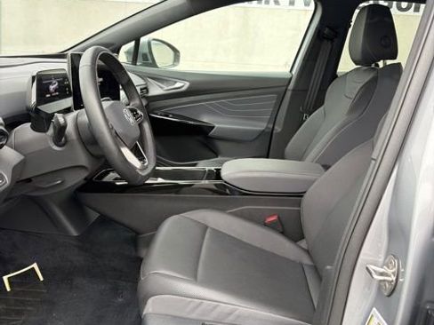 Used 2024 Volkswagen ID.4 Pro S image 7