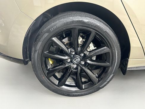 Used 2024 MAZDA MAZDA3 s AWD/4WD image 11