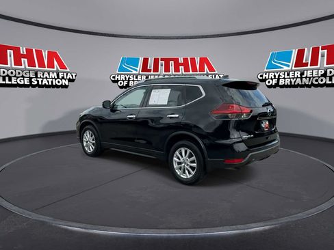 Used 2019 Nissan Rogue S w/ Special Edition Package FWD image 6