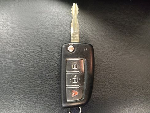 Used 2016 Nissan Rogue S FWD image 32