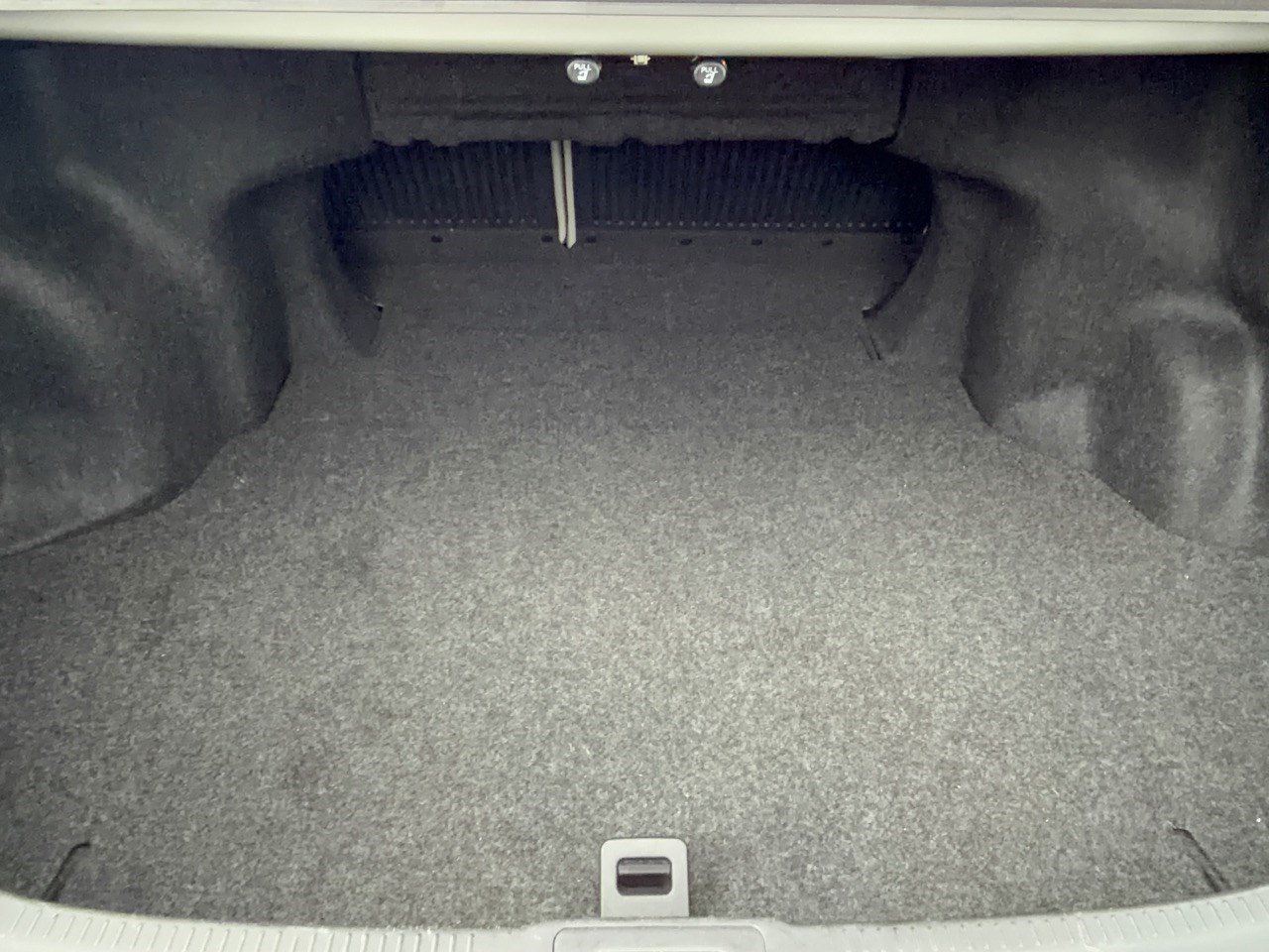 Used 2014 Toyota Camry XLE FWD image 28