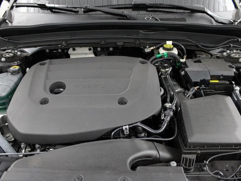 New 2026 Volvo XC40 B5 Plus w/ Climate Package AWD/4WD image 47