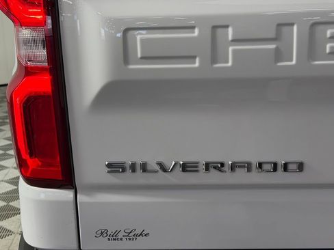 Used 2024 Chevrolet Silverado 1500 RST AWD/4WD image 13