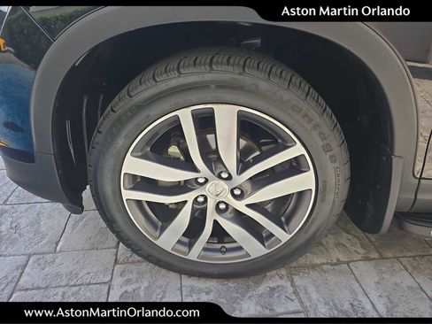 Used 2017 Honda Pilot Touring image 7