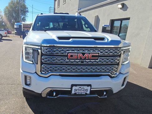 Used 2023 GMC Sierra 2500 Denali image 2