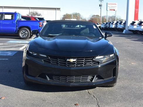 Used 2019 Chevrolet Camaro LT image 2