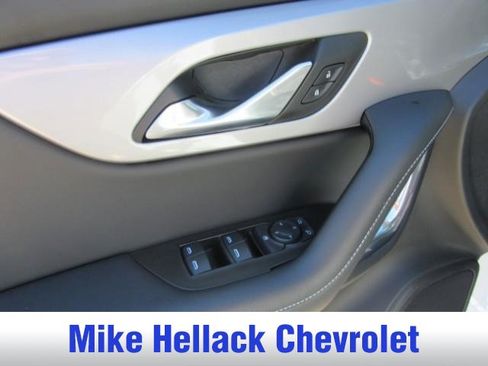 Used 2024 Chevrolet Blazer LT w/ LPO, Floor Liner Package FWD image 7
