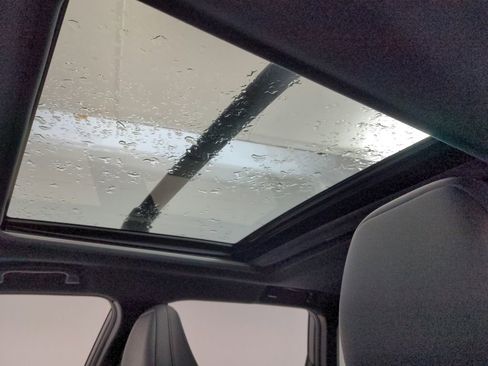 Used 2025 Subaru Forester Sport image 15