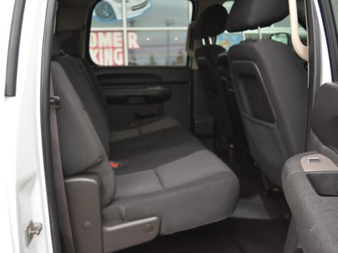 Used 2010 GMC Sierra 3500 SLE image 17