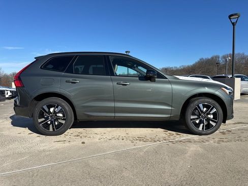 New 2026 Volvo XC60 B5 Plus w/ Protection Package Premier image 8