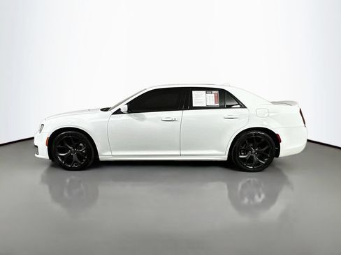 Used 2022 Chrysler 300 S w/ Comfort Group RWD image 5