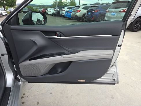 Used 2018 Toyota Camry XLE w/ Audio Package FWD image 28