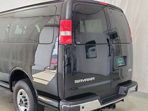 Certified 2025 GMC Savana 2500 LT w/ LT Preferred Equipment Group RWD image 6