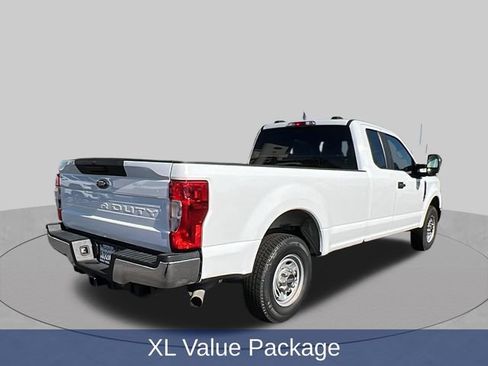 Used 2022 Ford F250 XL w/ Power Equipment Group RWD image 3