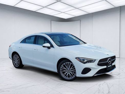 Used 2025 Mercedes-Benz CLA 250 image 1