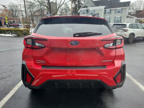 Used 2024 Subaru Crosstrek 2.0i Premium image 4